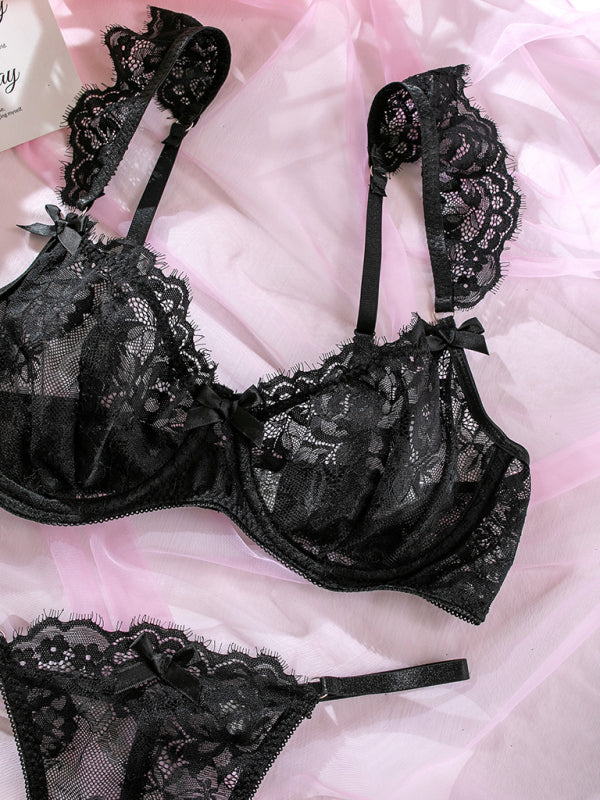 Ruffled Desire – Lace & Bow Seduction Set