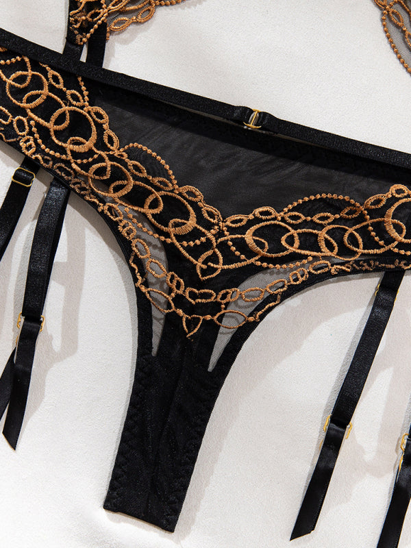 Opulent Temptation – Gold-Threaded Lace Fantasy